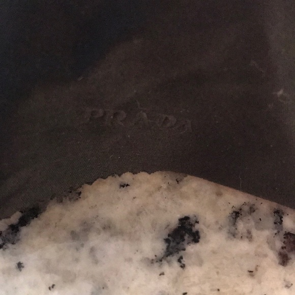 Prada sunglasses - Picture 7 of 8